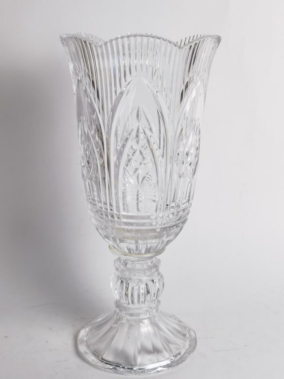Shannon Ireland Crystal Vase: Shannon Ireland Crystal Vase, 14in