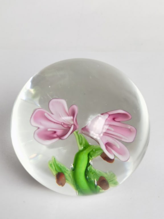 Unmarked Pink Floral Glass Paperweight: Unmarked Pink Floral Glass Paperweight, 3.25in
