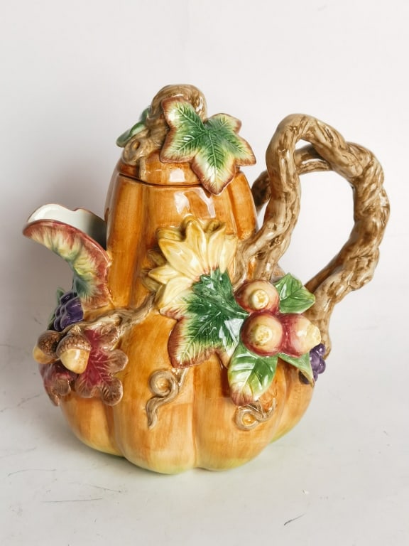 Fitz & Floyd Autumn Splendor Teapot (1 of 5)
