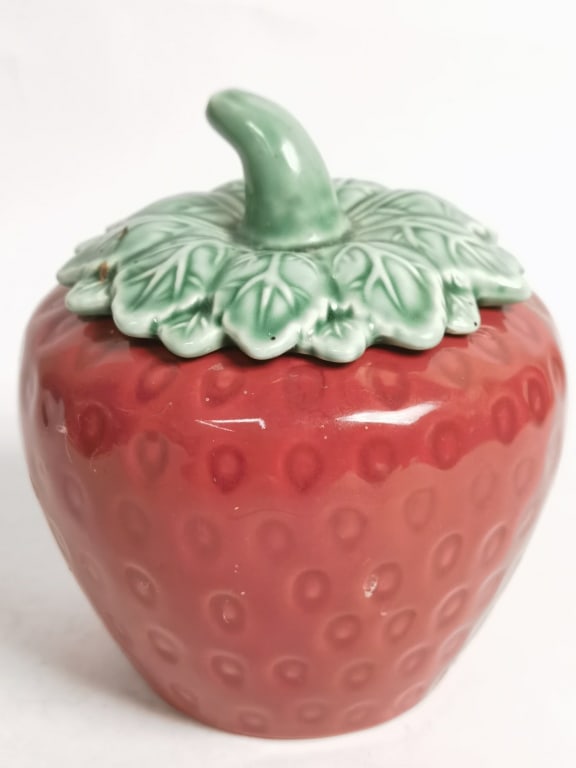 Vintage Porcelain Strawberry Cookie Jar: Vintage Porcelain Strawberry Cookie Jar