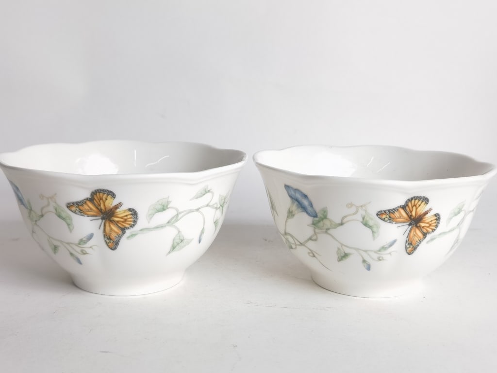 (2) Vintage Lenox Porcelain Butterfly Meadow Bowls: (2) Vintage Lenox Porcelain Butterfly Meadow Bowls, 3in by 5.75in