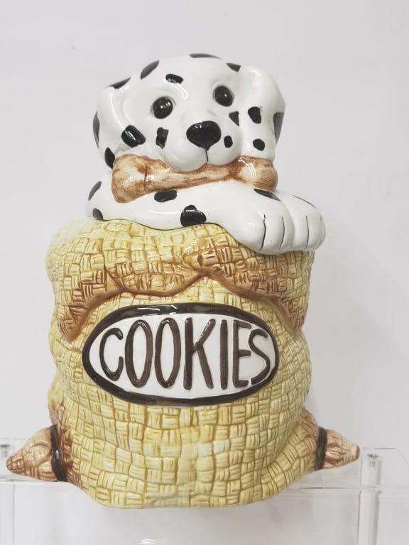 Vintage Ceramic Dalmatian Cookie Jar: Vintage Ceramic Dalmatian Cookie Jar, 10.5in