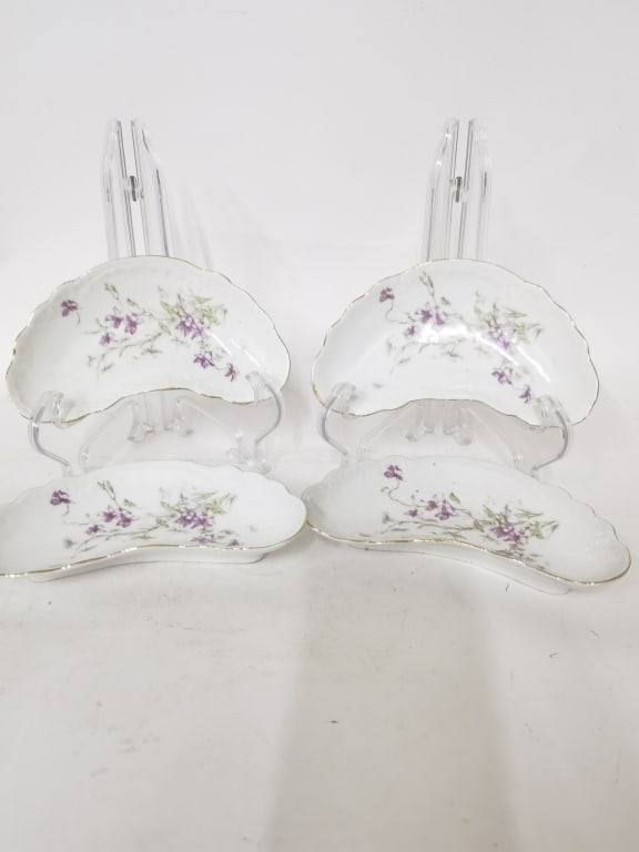 (4) Limoges Austria Wheelock Porcelain Dishes: (4) Limoges Austria Wheelock Porcelain Dishes, 6.25in