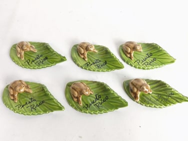 Group of Puerto Rico Tree Frog on Leaf Souvenir