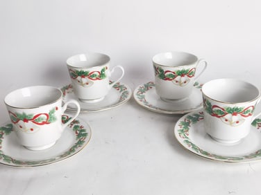 (4) Vintage Sango Noel Christmas Cups and Saucers