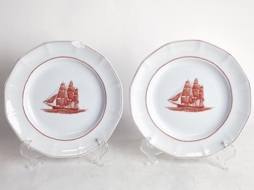 (2) Vintage Wedgwood Porcelain Flying Cloud Plates (1 of 4)