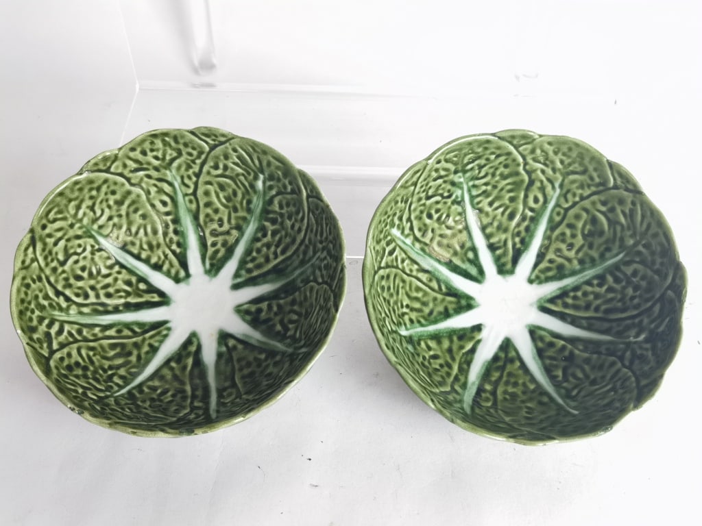 (2) Vintage Belo Porcelain Cabbage Bowls: (2) Vintage Belo Porcelain Cabbage Bowls, 2.5in by 6.25in