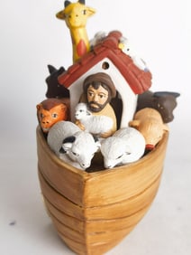 Vintage Porcelain Noah's Ark Music Box