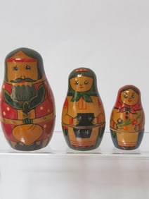 Vintage Russian Painted Nesting Dolls
