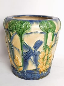 Vintage AC: 152 Majolica Pottery Pot