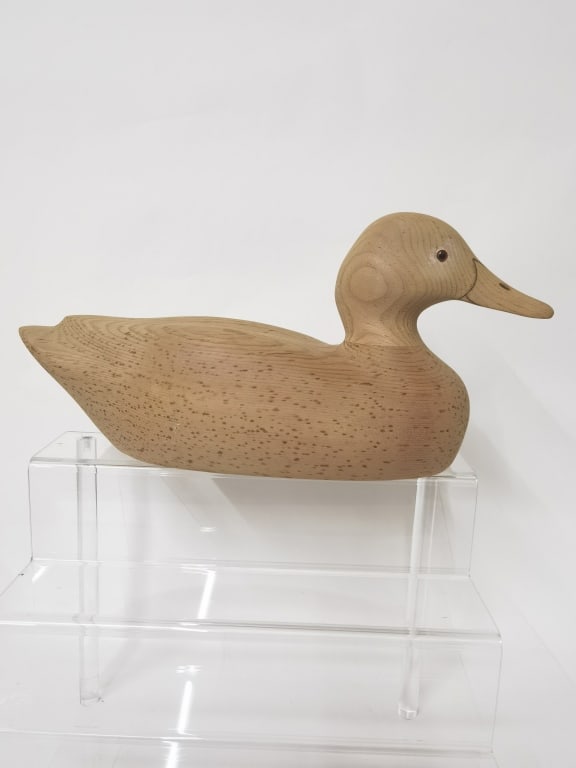 Vintage Wood Carved Duck Decoy: Vintage Wood Carved Duck Decoy, 14.75in