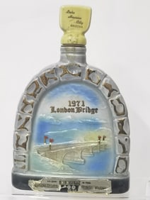 Vintage Jim Beam 1971 London Bridge Porcelain Bott