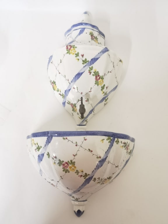 (2) Italian Hand Painted Porcelain Wall Decors (1 of 5)