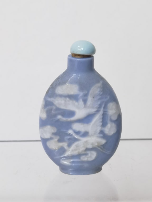 Vintage Chinese Porcelain Pate-sur-Pate Sky Blue G (1 of 3)