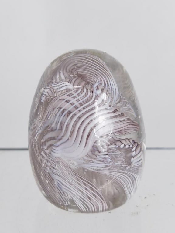 Vintage Murano Italy Lattice Glass Paperweight: Vintage Murano Italy Lattice Glass Paperweight, 2in