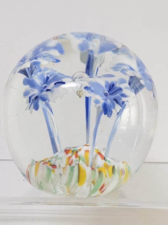 VIntage Blue Splatter Glass Flower Paperweight: VIntage Blue Splatter Glass Flower Paperweight, 3.5in