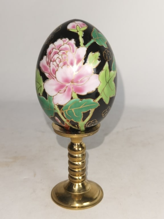 Vintage Porcelain Cloisonne Style Porcelain Egg: Vintage Porcelain Cloisonne Style Porcelain Egg, 5in