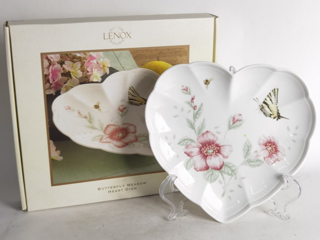 Vintage Lenox Porcelain Butterfly Meadow Heart Pla: Vintage Lenox Porcelain Butterfly Meadow Heart Plate, 9in
