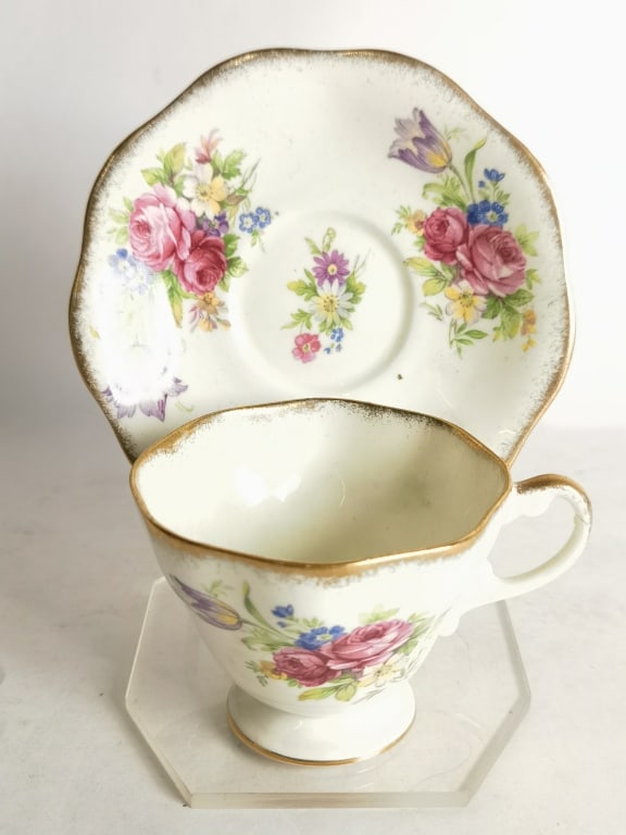 Vintage Foley China England Porcelain Tea Cup Set (1 of 4)