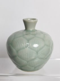 Vintage Chinese Porcelain Longquan Water Holder