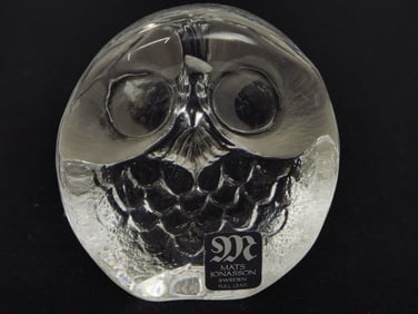 Mats Jonasson Owl Crystal Paperweight