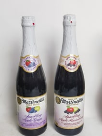 (2) Martinelli's Sparkling Apple-Grape/Marionberry