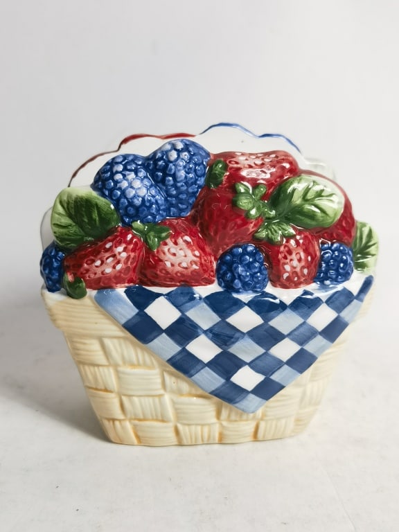 Porcelain Fruit Basket Knapkin Holder (1 of 4)