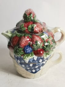 Fresh Berries Porcelain Teapot and Cup Set