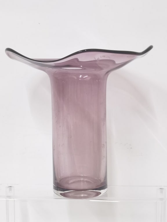 Vintage Bohemian Amethyst Glass Flare Vase: Vintage Bohemian Amethyst Glass Flare Vase, 9in
