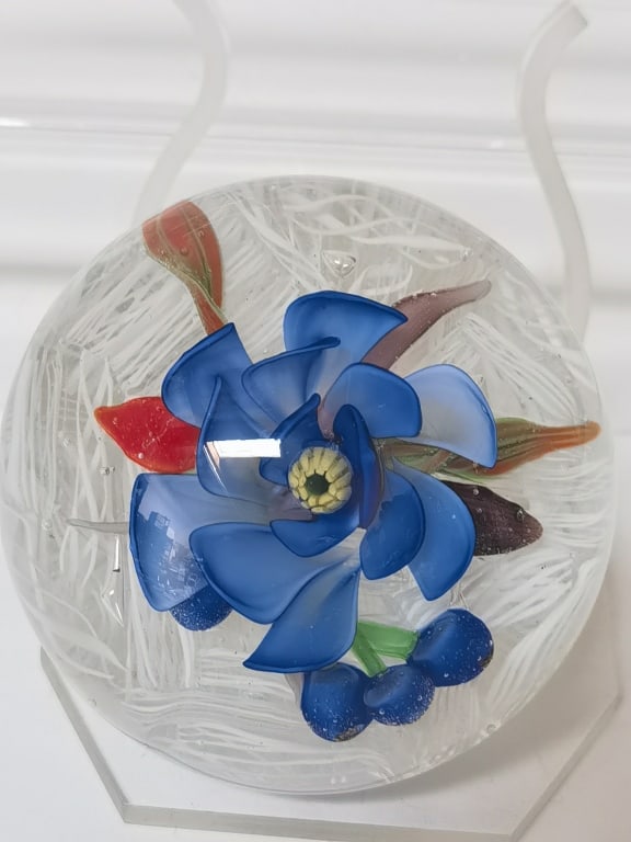 Vintage Murano Italy Blue Flower Glass Paperweight: Vintage Murano Italy Blue Flower Glass Paperweight, 4in