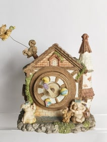 Vintage Cottage Pig Music Box
