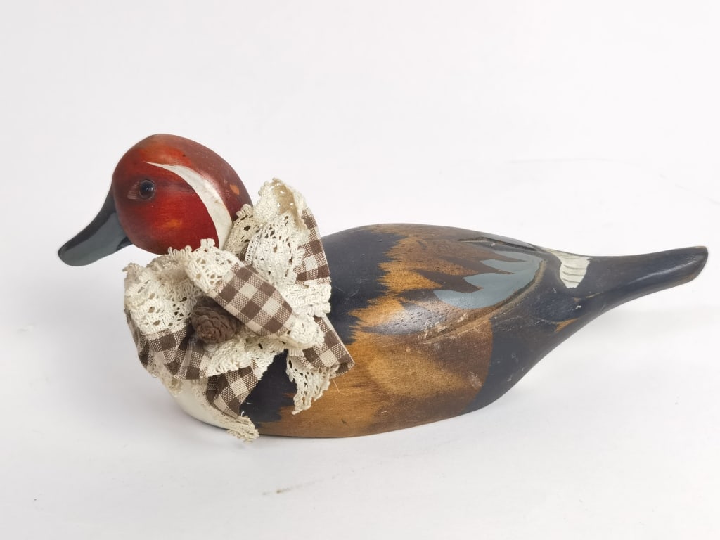Vintage Wood Carved Hand Painted Duck Decoy: Vintage Wood Carved Hand Painted Duck Decoy, 3.5in by 8in