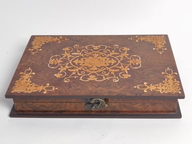 Vintage Plastic Jewelry Box