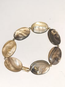 Vintage Mother-of-Pearl Bead Bracelet