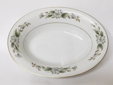 Governor's Mansion Vogue Arlington Oval Serving Bowl
