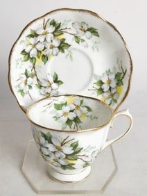 Vintage Royal Albert White Dogwood Cup Set