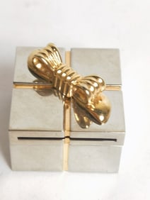 Vintage Flip Top Present Box Clock