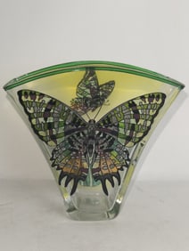 Amia Madagascar Sunset Moth Glass Fan Vase