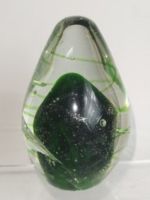 Vintage Kerry Glass Green Art Glass Egg Paperweigh