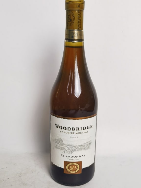 2006 Woodbridge Robert Mondavi Chardonnay: 2006 Woodbridge Robert Mondavi Chardonnay, 11.75in