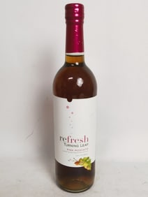 Refresh Turning Leaf Pink Moscato