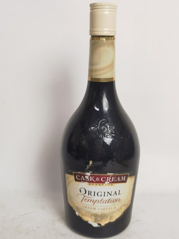 Cask & Cream Original Temptation Cream Liqueur: Cask & Cream Original Temptation Cream Liqueur, 10.75in