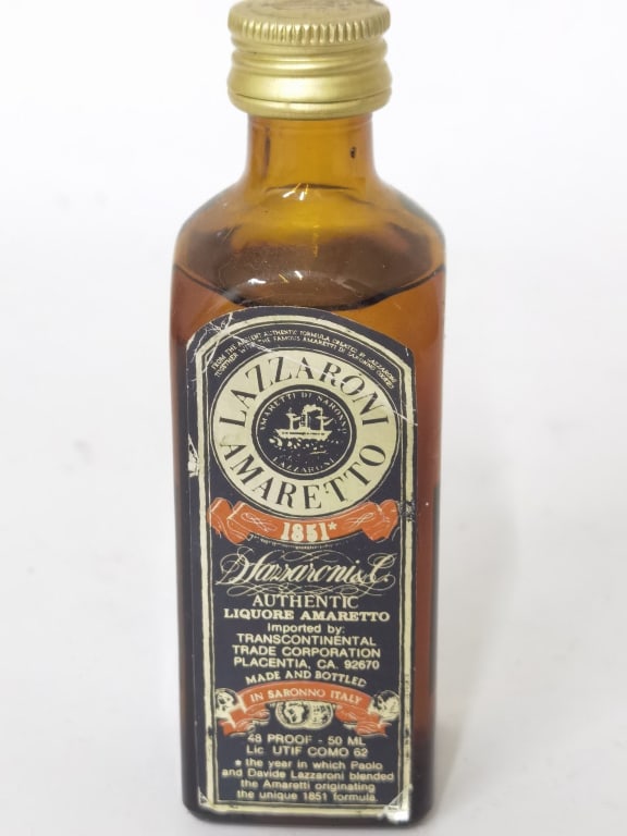 Small Lazzaroni Amaretto Liqueur: Small Lazzaroni Amaretto Liqueur, 4.25in