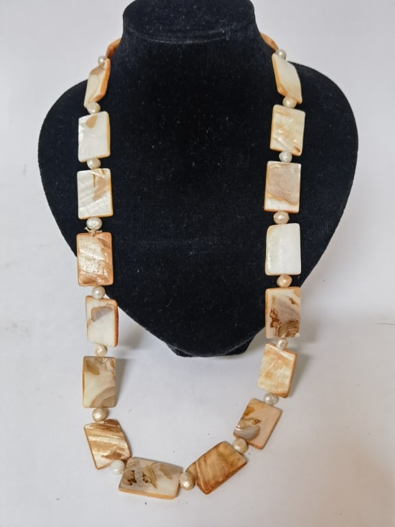 Natural Mother-of-Pearl and Pearl Bead Necklace: Natural Mother-of-Pearl and Pearl Bead Necklace, 14in