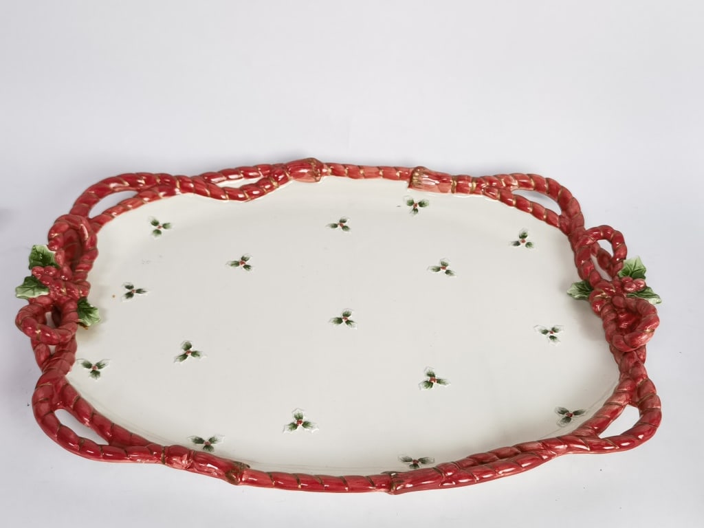 1988 Fitz & Floyd Porcelain Christmas Rope Knot Pl: 1988 Fitz & Floyd Porcelain Christmas Rope Knot Plate, 2.5in by 19in