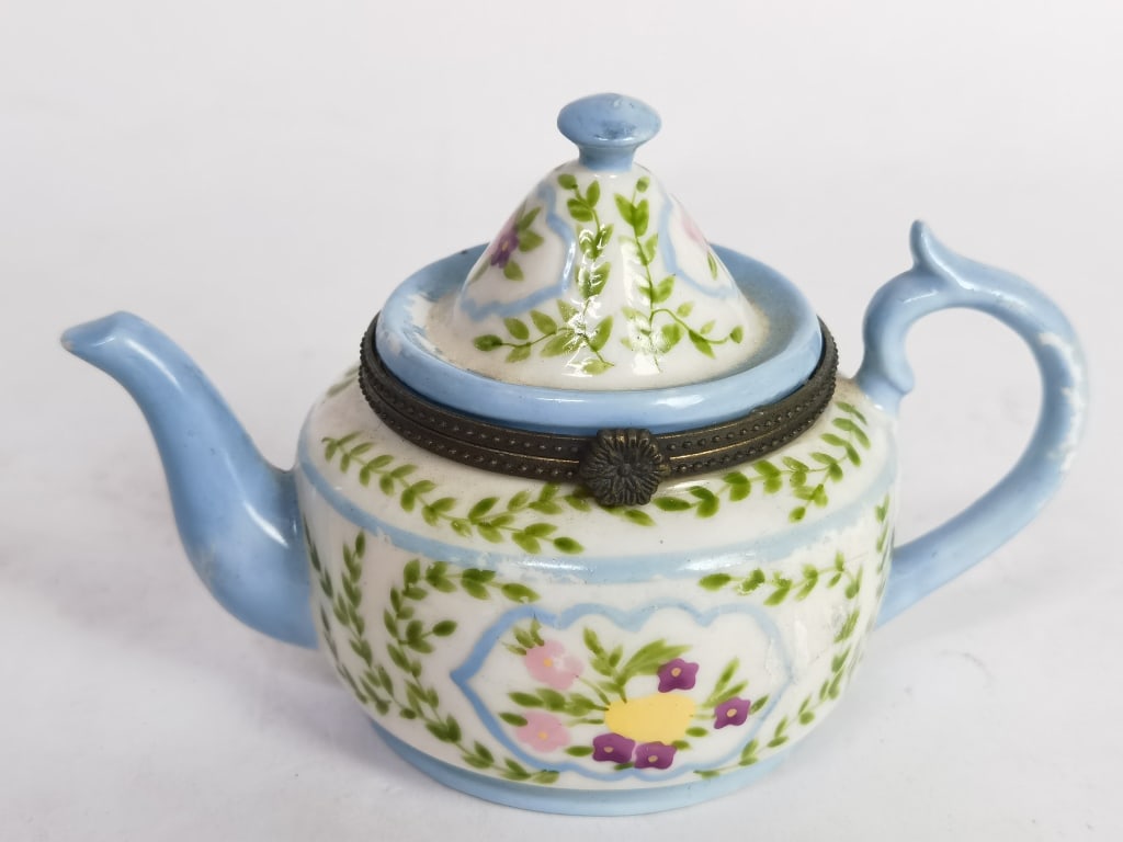 Darice Porcelain Floral Teapot Trinket Box: Darice Porcelain Floral Teapot Trinket Box 3 1/8in by 4.75in