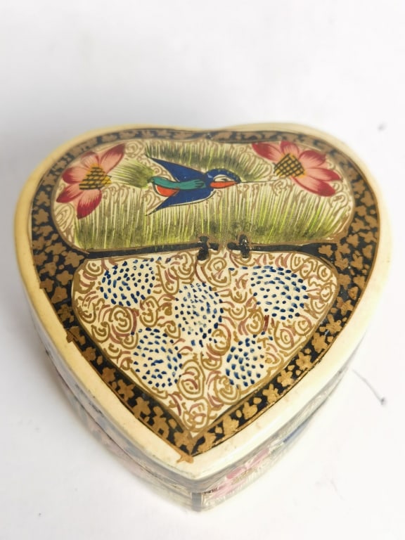 Vintage Wood Kashmir Heart Trinket Box: Vintage Wood Kashmir Heart Trinket Box, 1.75in by 3in