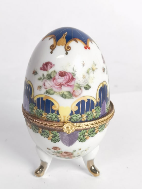 Vintage Acko Porcelain Floral Egg Trinket Box: Vintage Acko Porcelain Floral Egg Trinket Box, 4in