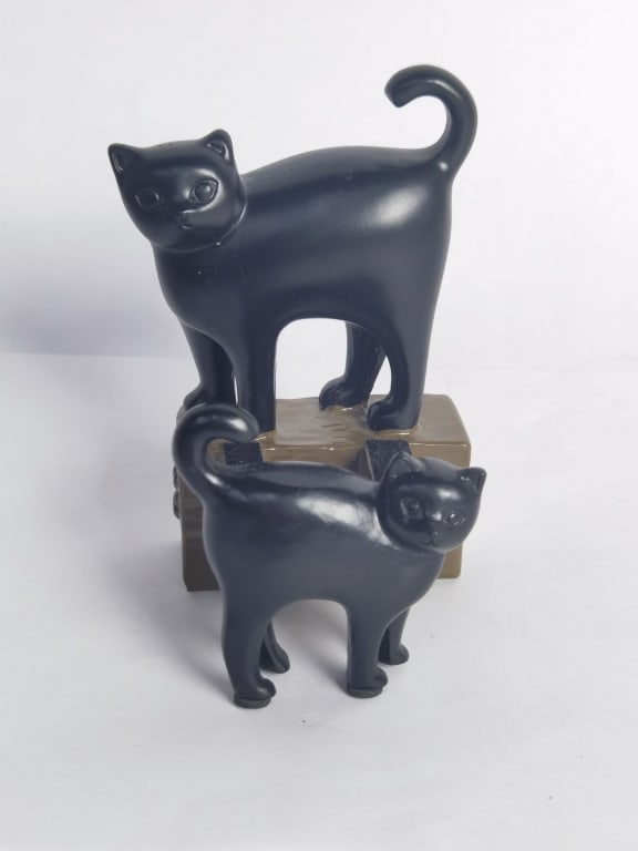 Black Kitties Desktop Cellphone Holder: Black Kitties Desktop Cellphone Holder, 5.25in by 3.25in