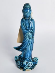 Qing Chinese Porcelain Peacock Blue Glaze Guanyin